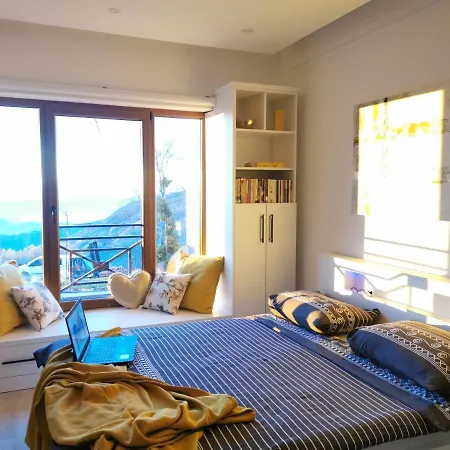 Golden Sky - Milmari & Apartment *