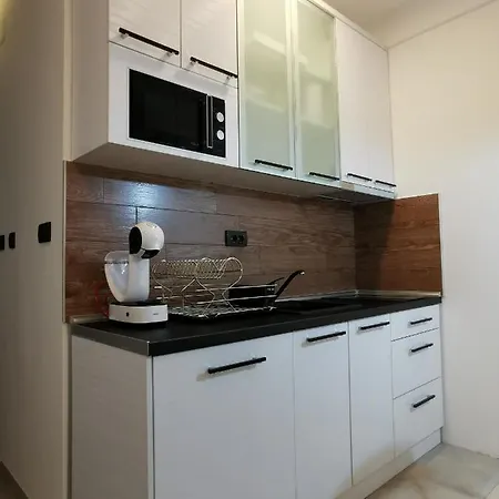 Golden Sky - Milmari & Apartment *